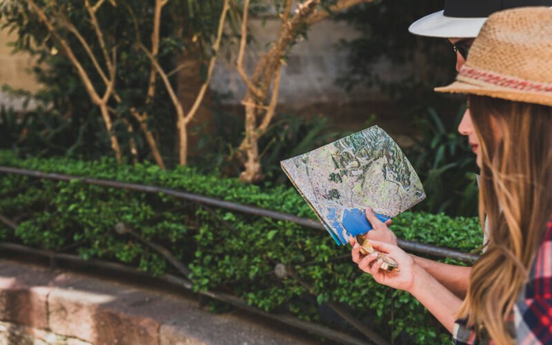Learn How to Make Money While Traveling: A Guide to Remote Work and Digital Nomadism